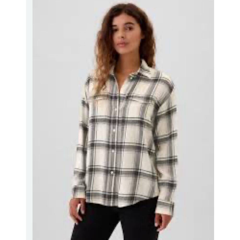 Gap Women's Soft Cotton‎ Relaxed Fit Button Up Flannel Shirt Size Large